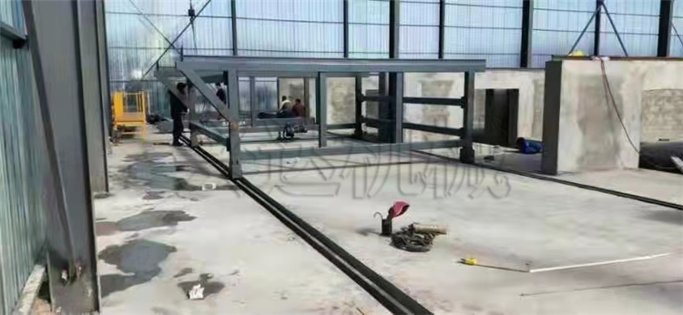 吉林客戶5.4米鏈板翻拋機(jī) 安裝進(jìn)展