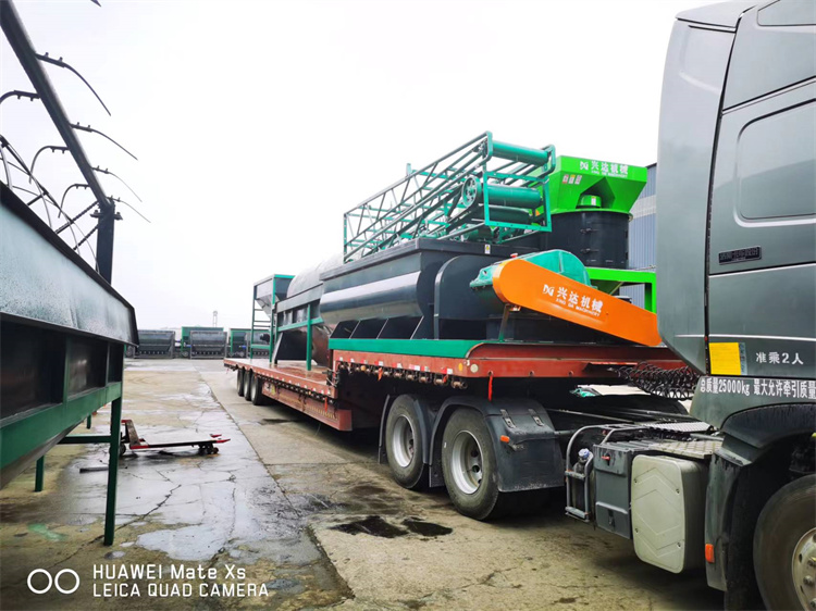 黑龍江綏化年產(chǎn)5萬(wàn)噸有機(jī)肥顆粒生產(chǎn)線,年產(chǎn)5萬(wàn)噸摻混肥生產(chǎn)線第一車(chē)