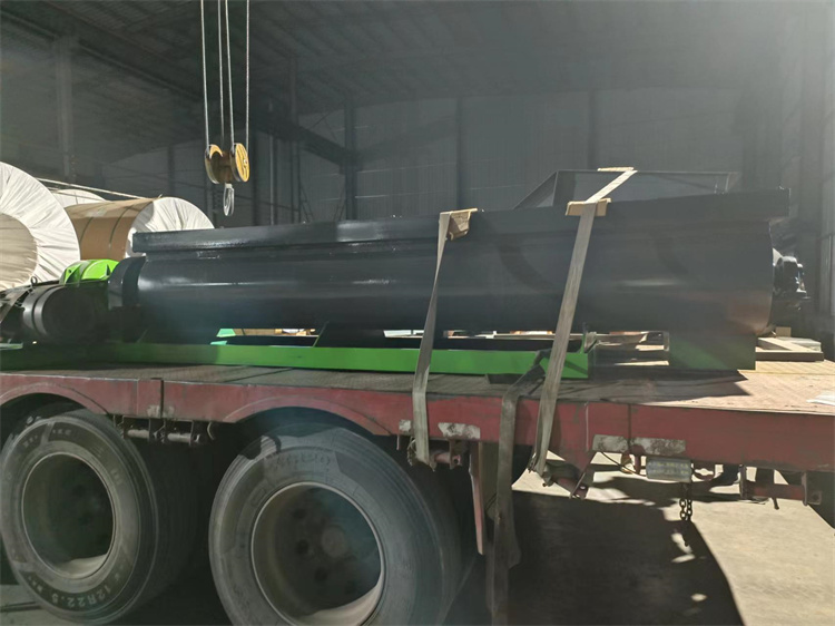 有機雙軸攪拌機發貨現場