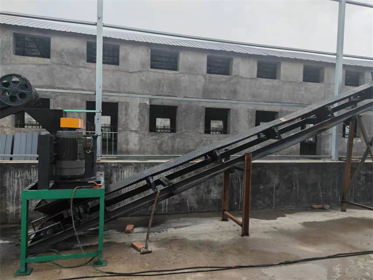 山西晉中客戶年產(chǎn)5000噸粉劑有機(jī)肥生產(chǎn)線安裝