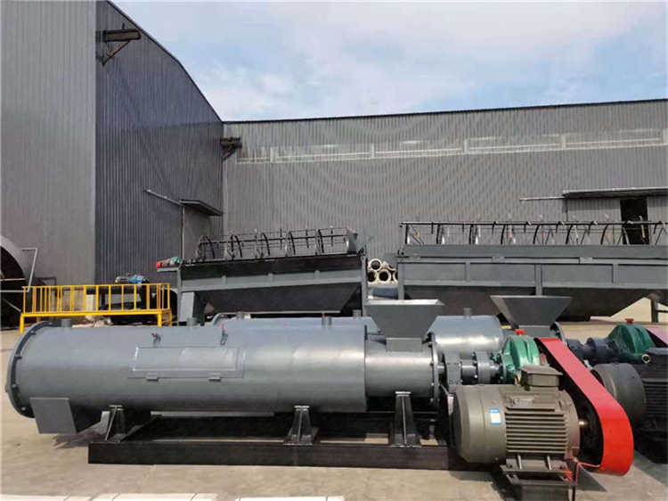 中藥渣牛糞混合成球設(shè)備,高濕物料攪齒造粒機(jī)