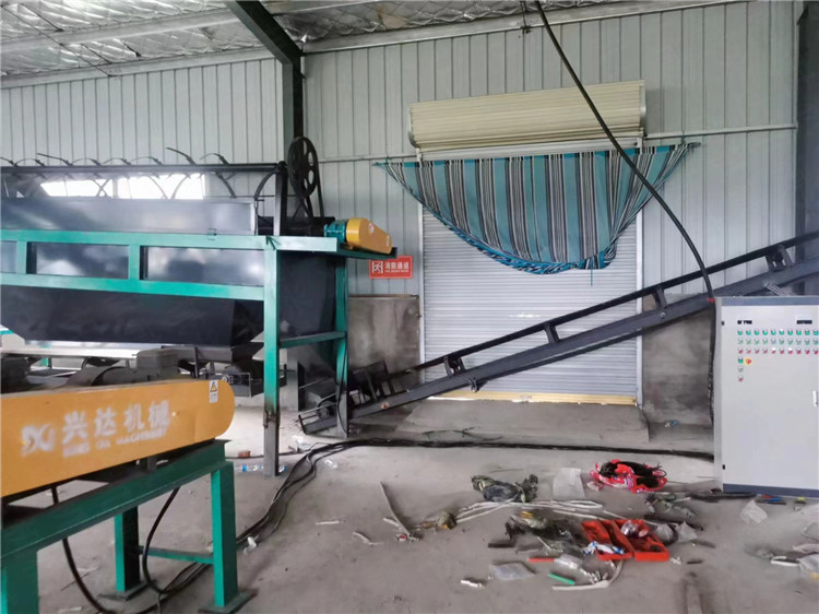 有機肥生產線粉碎設備,羊糞牛糞雙級粉碎機,糠醛渣破碎機,無篩底,粉料細