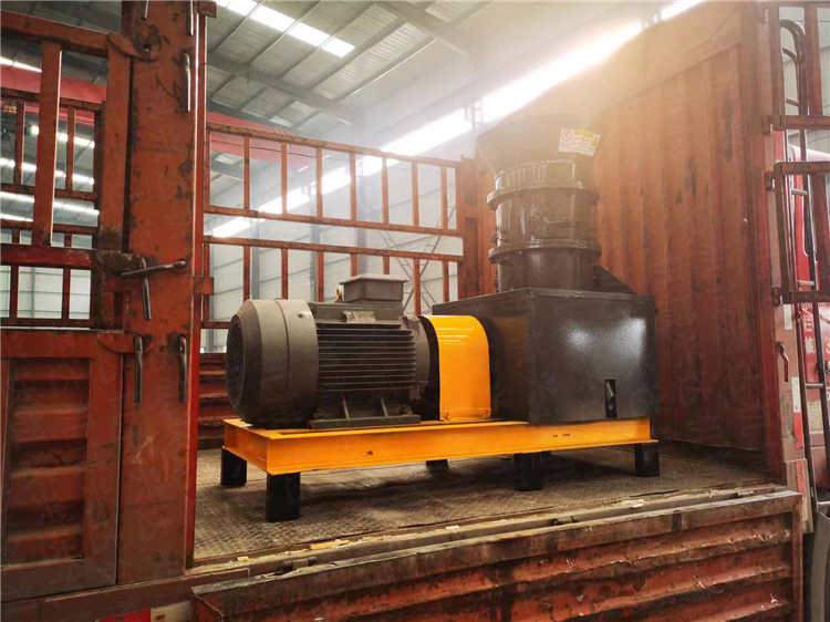 免烘干柱狀羊糞有機肥平模擠壓造粒機,酒糟豬糞制粒機,生產(chǎn)廠家,支持定制