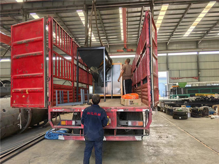 C͑3PʽЙC(j)ʰl(f)͹ްl(f)؛F(xin)(chng)