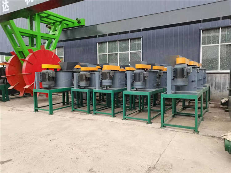 結塊肥料有機肥破碎機 鏈式立式粉碎機 糠醛渣有機肥高濕物料粉碎設備