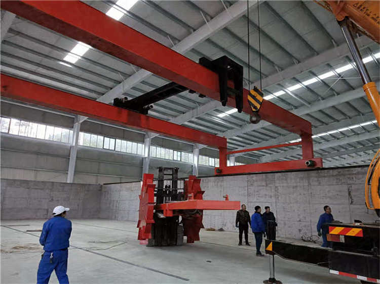 支持定制8-20米有機肥輪盤翻拋機 大產量處理糞污發酵腐熟加工設備 興達機械